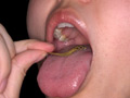 「「【激レア】超貴重な口内・歯・のどちんこ観察＆小魚咀嚼巨大女プレイ！」加護まり」のサンプル画像9