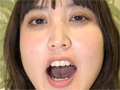 「激カワ美女のとってもレアな歯＆のどちんこ観察！指フェラも！」のサンプル画像4