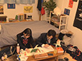 「カップル盗撮 勉学に勤しむべき学生カップルが、親の居ぬ間に盛り上がるオトナ顔負けのドエロSEX」のサンプル画像2