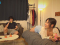 「ニンゲン観察 セックスレスで浮気された欲求不満後輩女子を極太デカチンで慰める！ノーマークだった地味男のデカマラにイキ乱れた背徳SEX」のサンプル画像4