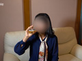 「【嘔吐物注意】大迫力の飲尿嘔吐！ こんなの初めて撮った！ おしっこ飲ませすぎて気持ち悪すぎガチゲロ吐きの一部始終。」のサンプル画像4