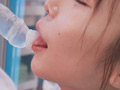 「現役看護師がお口のみで包茎皮むき治療に挑戦！皮に包まれた勃起チ○ポがねっとり舌技でズル剥け！産まれて初めて出てきた亀頭の先から無許可射精がドピュドピュ止まらない！！撮って出し！マジックミラー号～ゆい編～」のサンプル画像3