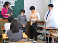 「羞恥 男女が体の違いを全裸になって学習する質の高い授業を実践する共学●校の保健体育7」のサンプル画像3