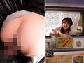 「人気 AV 女優が挑戦！イカサレ屋台の中で 潮吹きながらホットドッグ売ってください！望月つぼみ」のサンプル画像6