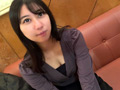 「【むちむち美尻のエチチ美女がノリノリP活！！】【つぶらな瞳で反応見てチクなめ攻め】【フェラ1抜き正常位で騎乗位で中出し！！】スレンダーモデル級スタイルのエロ娘に3発抜かれてしまって件！！ 片寄しゅうか」のサンプル画像2